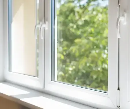 fenêtre en bois sur mesure à Le Lion-d'Angers - image 3