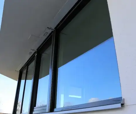 menuiserie extérieure à Bécon-les-Granits - image 2