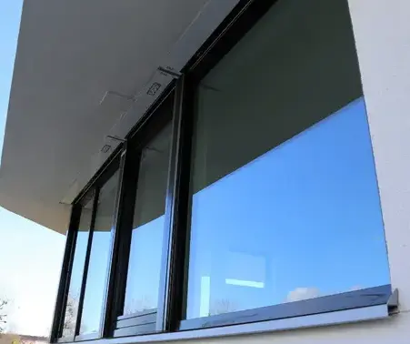 pose de fenêtre à Bécon-les-Granits - image 4