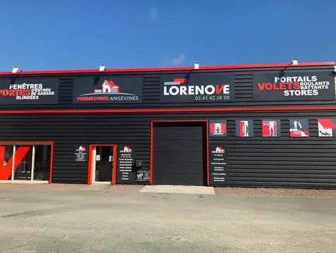 pose de porte d'entrée à Bécon-les-Granits - image 2