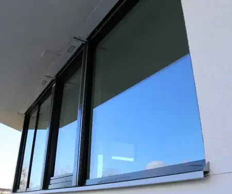 stores bannes sur mesure Saint-Léger-des-Bois-1